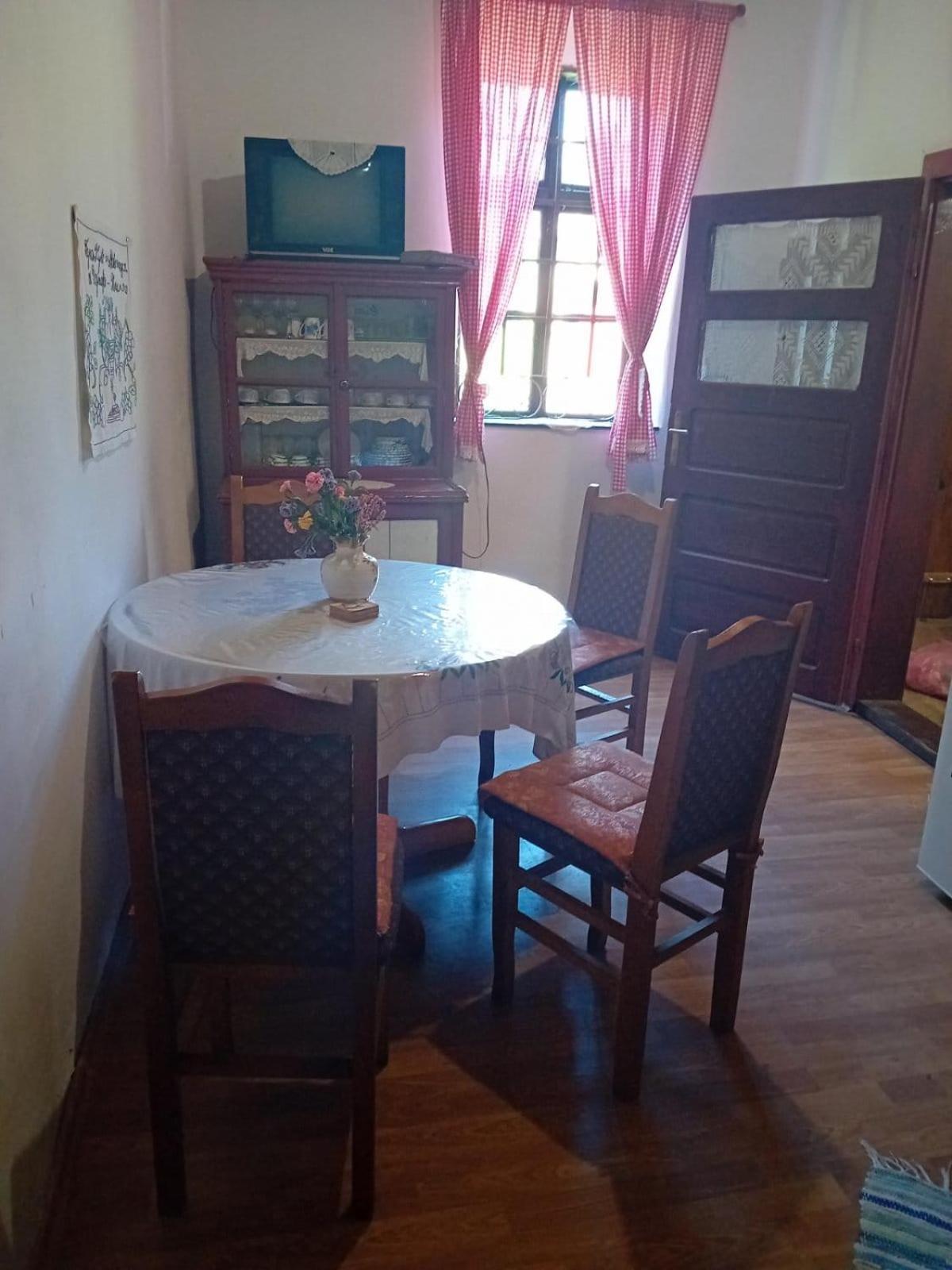 Апартаменты Country House Pivnica Milic Rogljevo Экстерьер фото